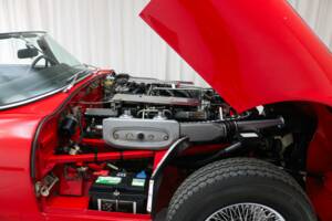 Bild 33/48 von Jaguar E-Type V12 (1973)