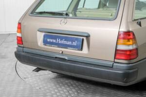 Image 27/50 of Mercedes-Benz 300 TD (1986)