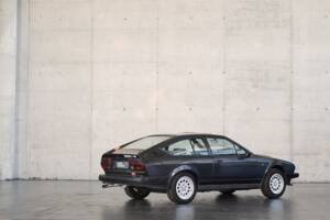 Bild 25/48 von Alfa Romeo GTV 6 2.5 (1981)