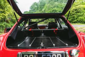 Image 46/50 of MG MGB GT V8 (1977)