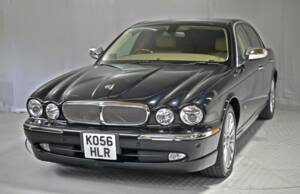 Image 5/50 of Jaguar XJ 8 4.2 (2006)