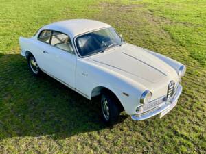 Image 8/32 of Alfa Romeo Giulia 1600 Sprint (1963)