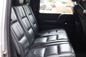 Image 21/64 of Mercedes-Benz G 400 CDI (LWB) (2004)