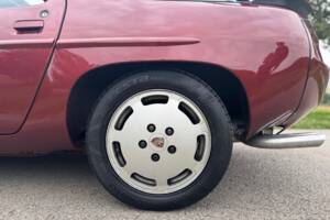 Image 26/32 of Porsche 928 S (1988)