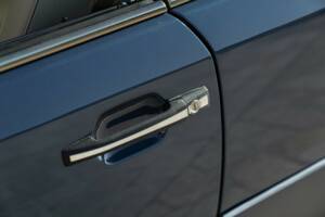 Bild 13/50 von Mercedes-Benz 200 CE (1992)