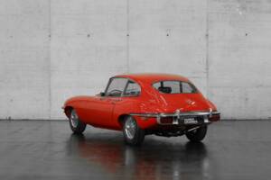 Bild 2/44 von Jaguar E-Type (2+2) (1969)