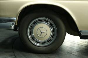 Afbeelding 49/50 van Mercedes-Benz 280 SE (1969)