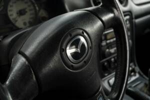 Imagen 10/22 de Mazda MX-5 1.6 (2001)