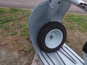 Image 44/50 de Piaggio Vespa 125 (1961)