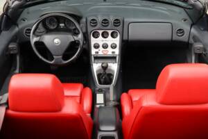 Image 7/50 of Alfa Romeo Spider 3.0 V6 24V (2001)