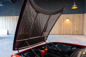 Image 72/74 of Ferrari 365 GTB/4 Daytona (1971)