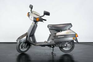 Image 1/23 of Peugeot Metropolis 50 (1990)
