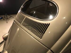 Image 22/64 of Volkswagen Beetle 1200 Export &quot;Oval&quot; (1956)