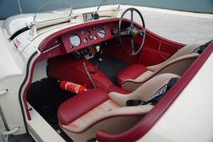 Image 22/50 of Jaguar XK 120 OTS (1950)