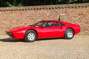 Image 17/50 de Ferrari 308 GTB (1977)