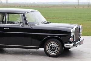 Afbeelding 33/50 van Mercedes-Benz 230 S (1967)