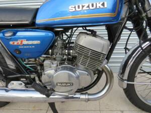 Image 3/42 of Suzuki GT 500 (1976)