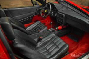 Image 15/19 de Ferrari 328 GTS (1989)