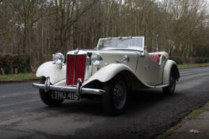 Image 3/13 of MG TD (1953)