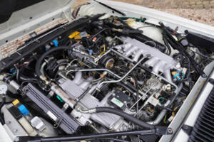 Image 4/50 of Jaguar XJS 5.3 V12 (1988)