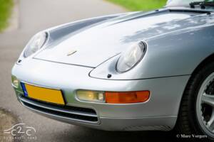 Image 36/63 of Porsche 911 Carrera (1996)