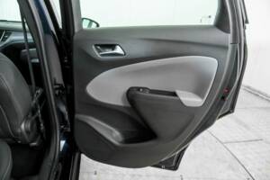 Immagine 37/50 di Opel Crossland X 1.2 Turbo (2019)