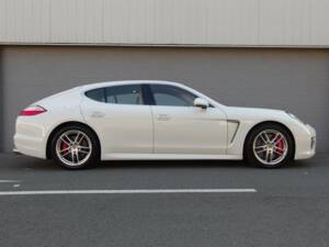 Bild 5/99 von Porsche Panamera Turbo (2009)