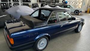 Image 8/19 of BMW 316i Baur TC (1990)