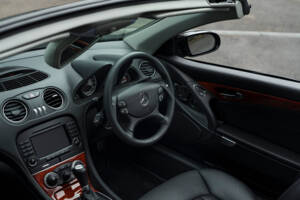 Afbeelding 24/30 van Mercedes-Benz SL 65 AMG (2004)