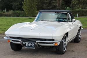 Bild 4/30 von Chevrolet Corvette Sting Ray Convertible (1964)
