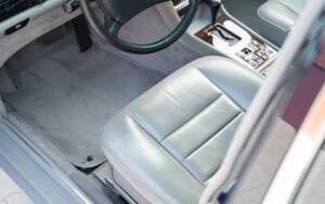 Image 26/72 de Mercedes-Benz 500 SEL (1984)