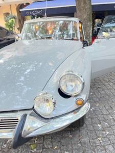 Imagen 3/10 de Citroën DS 21 (1967)