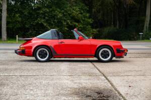 Bild 9/35 von Porsche 911 Carrera 3.2 (1987)