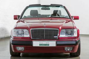 Bild 14/31 von Mercedes-Benz E 320 (1993)