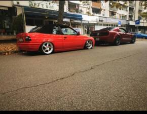 Bild 4/11 von Ford Escort 1.8 16v (1991)