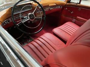 Image 19/38 of Mercedes-Benz 220 S (1959)
