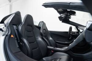 Bild 22/33 von McLaren 12C Spider (2013)