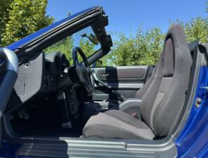 Image 17/23 de Toyota MR2 (2000)