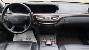 Bild 19/29 von Mercedes-Benz S 63 AMG (2007)