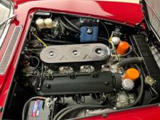 Image 9/50 of Ferrari 330 GT 2+2 (1965)