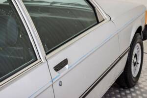 Image 42/50 of BMW 320i (1981)