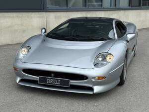 Bild 9/55 von Jaguar XJ 220 (1993)