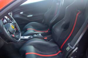 Bild 28/43 von Ferrari F8 Spider (2020)