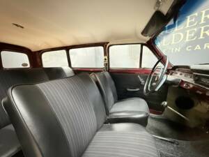 Image 9/50 of Volvo P 210 Duett (1962)