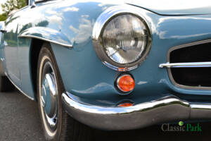 Image 43/50 of Mercedes-Benz 190 SL (1961)
