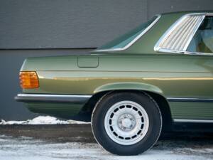 Afbeelding 27/41 van Mercedes-Benz 280 SLC (1977)