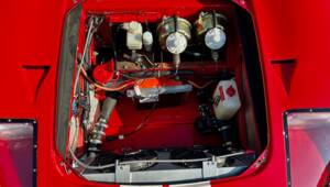 Image 17/47 de Ford GT40 (1965)