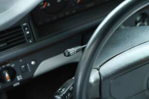 Bild 22/50 von Mercedes-Benz 500 E (1993)