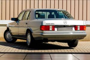 Image 2/21 of Mercedes-Benz 500 SEL (1990)