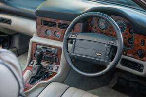 Imagen 7/50 de Aston Martin Virage Volante (1994)